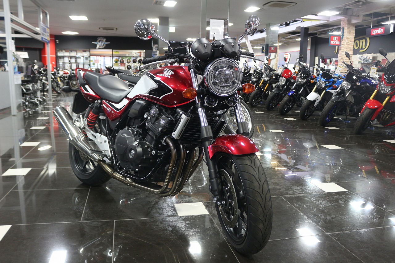 特選中古車両cb400sf入荷しました 最新情報 U Media ユーメディア 中古 バイク 新車バイク探しの決定版 神奈川 東京でバイク探すならユーメディア