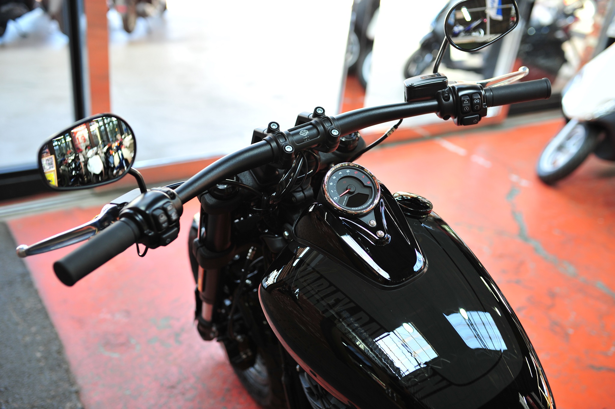 ファットボブ再入荷 [最新情報] UMEDIA (ユーメディア) 中古バイク・新車バイク探しの決定版！神奈川・東京でバイク探す