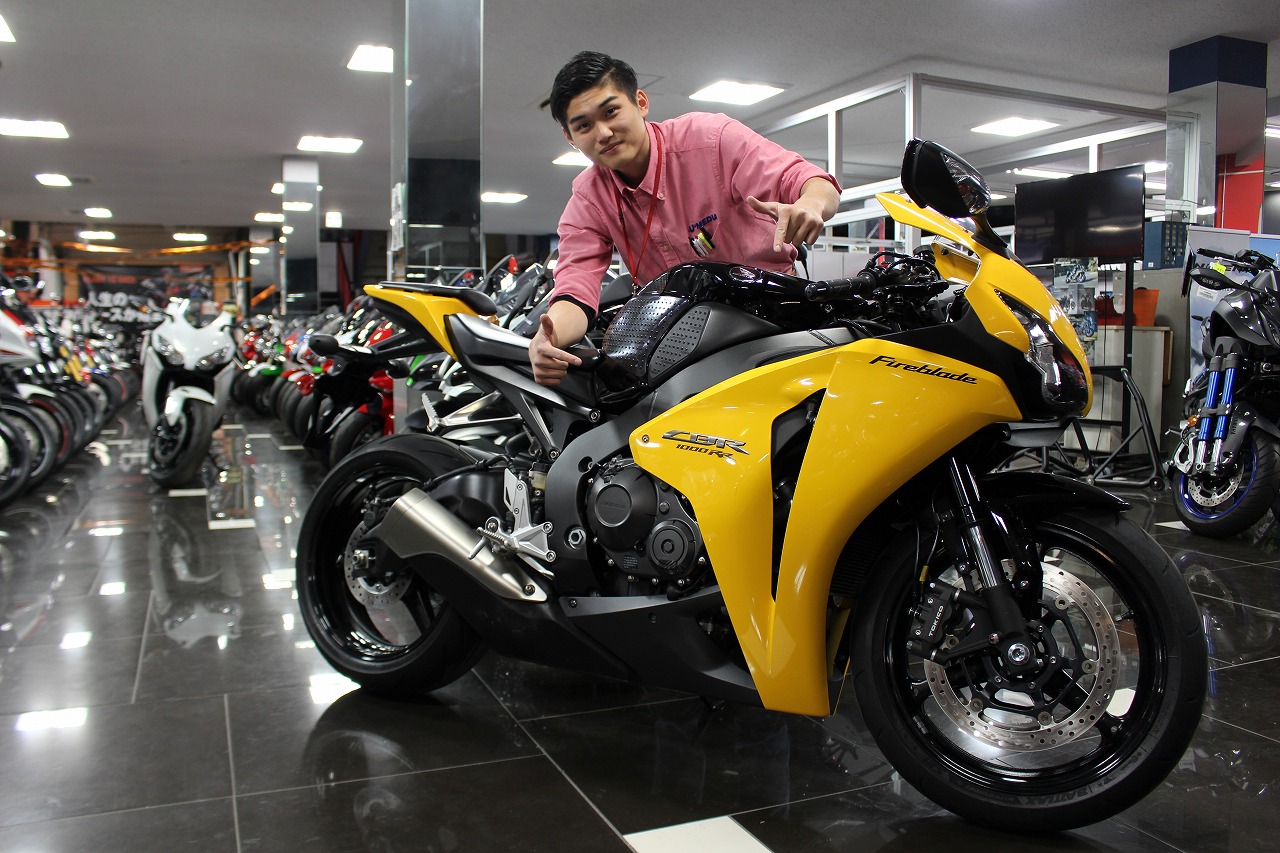 大人気定番商品 CBR1000RR sc59 Riseリミッターカット 逆車ファンネル