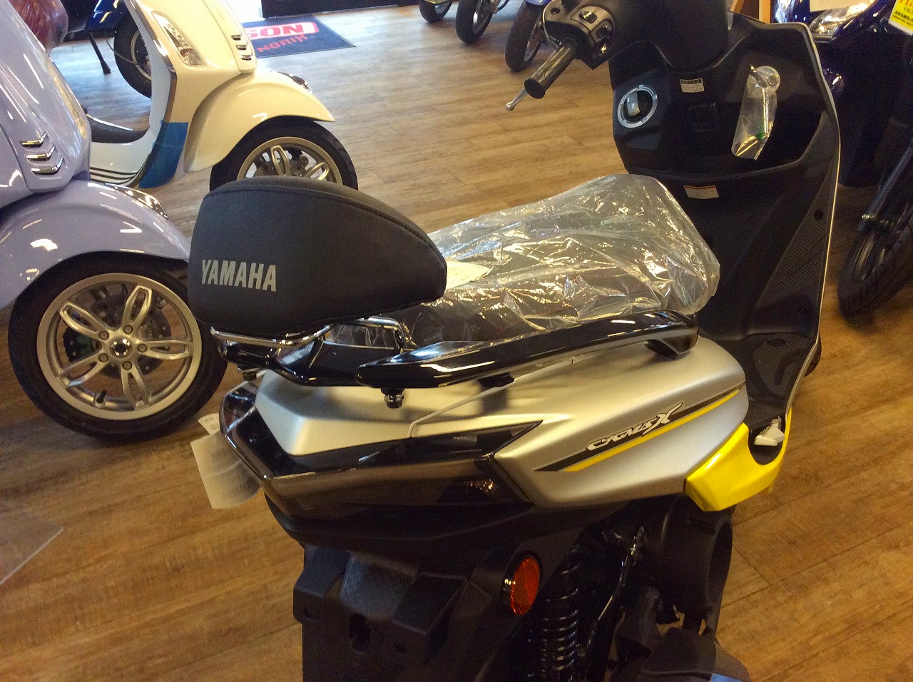 シグナスx Sr バックレストです W 最新情報 U Media ユーメディア 中古バイク 新車バイク探しの決定版 神奈川 東京でバイク探すならユーメディア